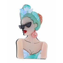 BROCHE AVEC DAME À...